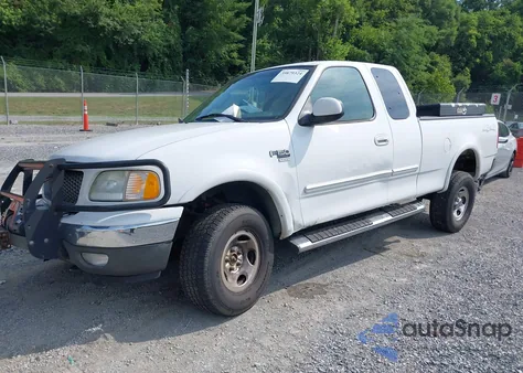 2003 Ford F-150 Lariat/Xl/Xlt z USA, uszkodzony, nr VIN 1FTRX18L33NB32233